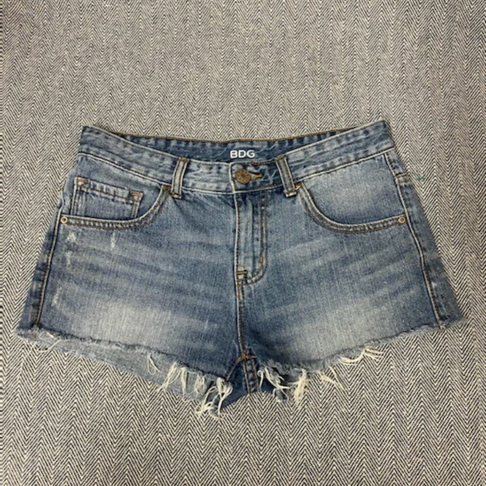 BDG - Freja Midrise Cutoff Short